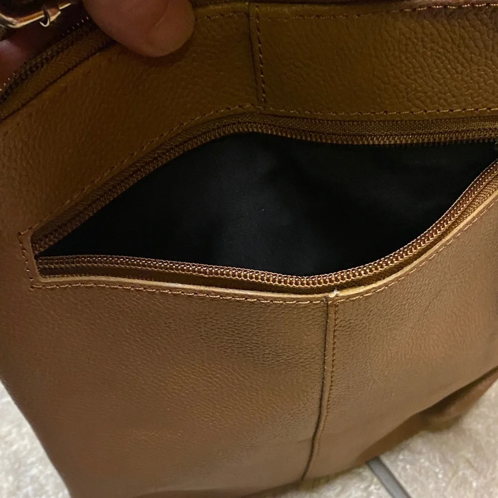 Tan Leather Messenger Bag / Crossbody